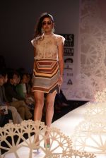 Model walk the ramp for Geisha show at the Day 1 on WIFW 2014 on 9th Oct 2013 (57)_52578aac9d307.JPG